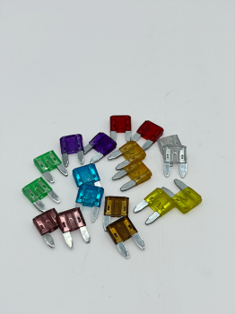 Flat plug fuse set