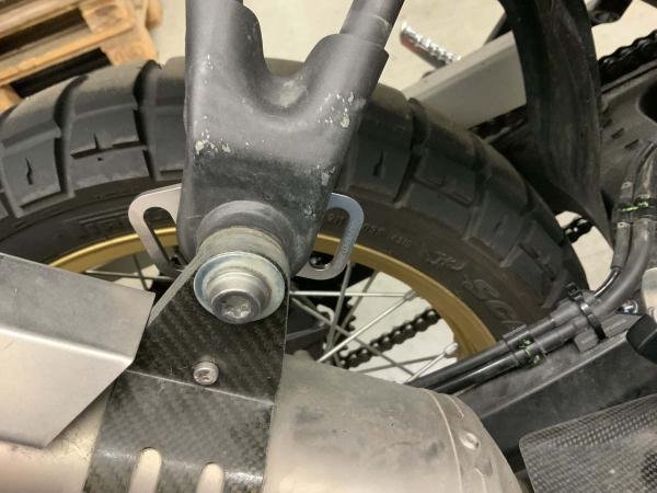 Zurröse für Original-Auspuffhalter