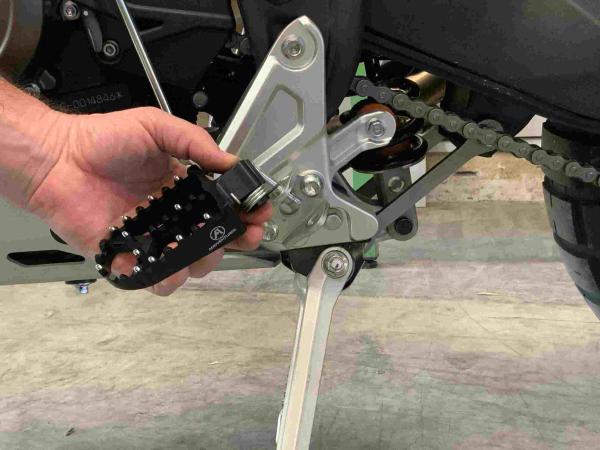 Fußrasten Cross für Yamaha Tenere 700